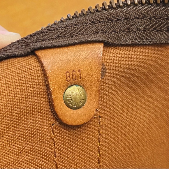 Louis Vuitton Keepall Bandouliere 50 // Vintage - Picture 14 of 16